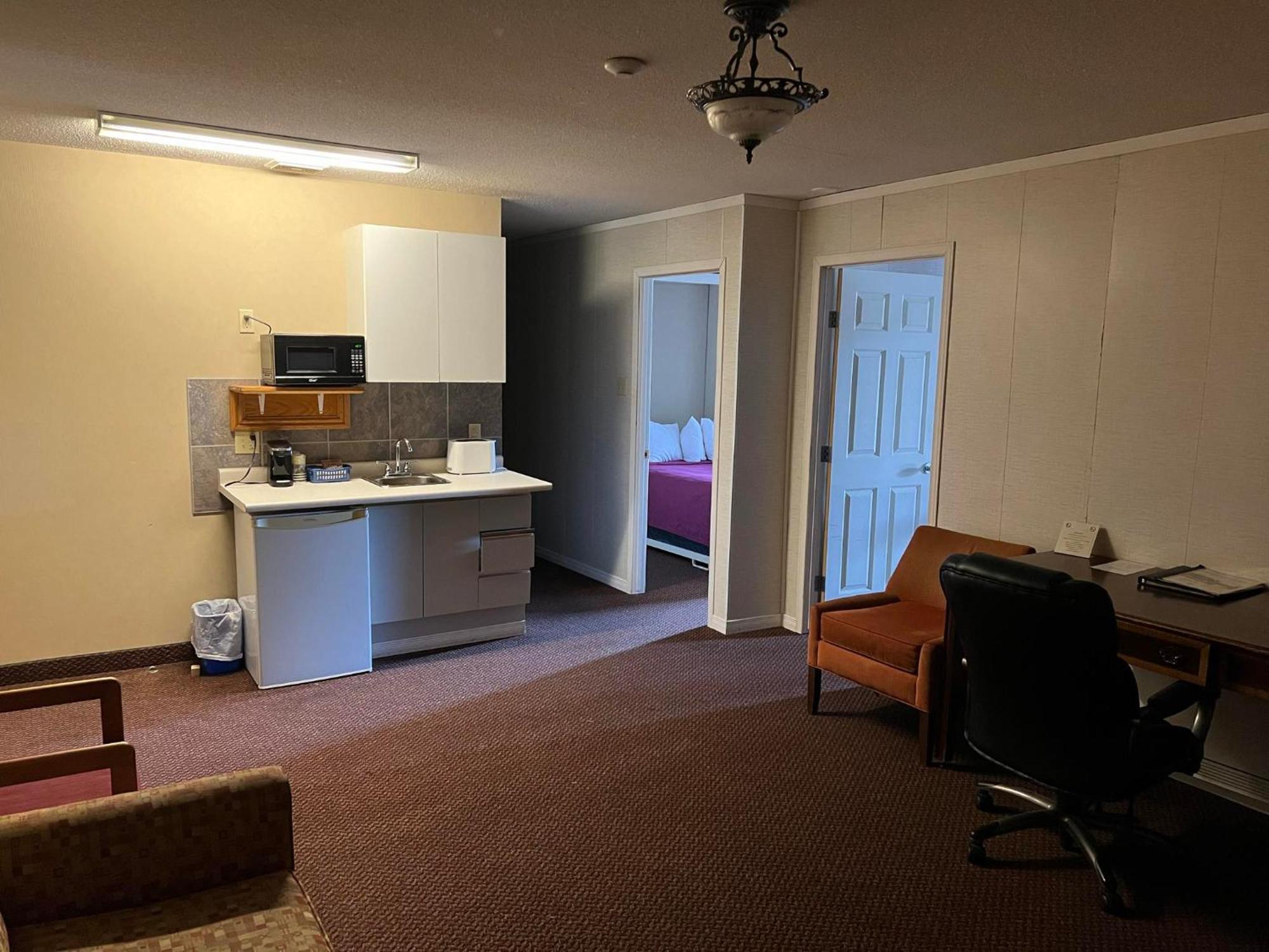 Airport Motor Inn Marathon Екстериор снимка